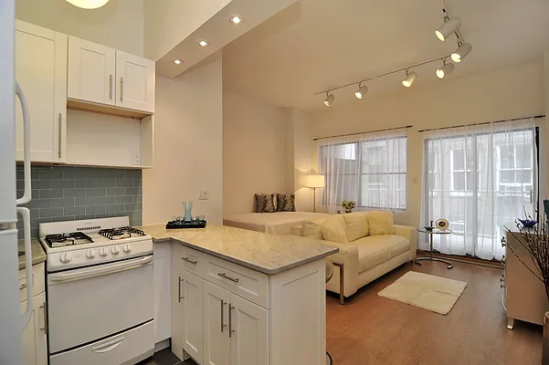 Sold by Corcoran | media 15