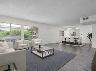 5250 Zelzah Ave APT 18, Encino, CA 91316