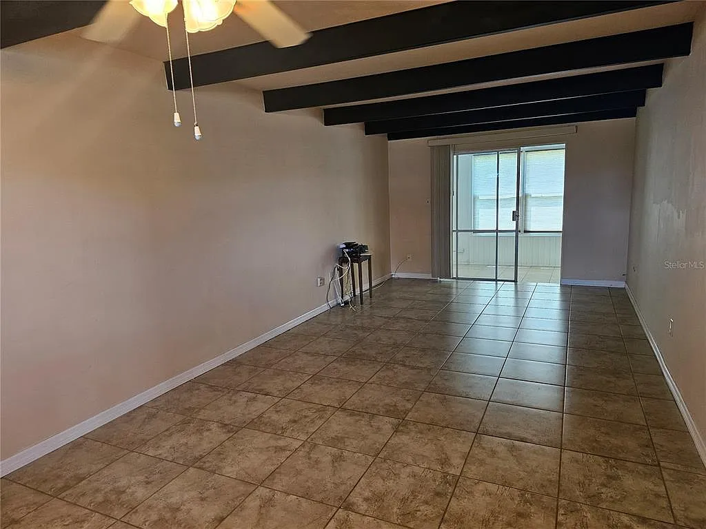 1 bed, 1.0 bath, 648 sqft, $1,000 — Photo 3