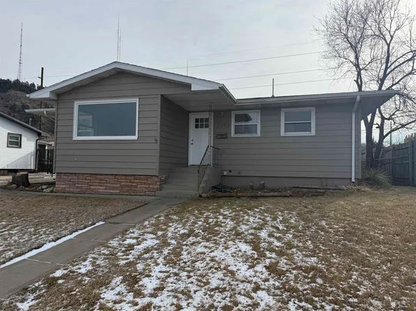 2325 Judy Ave, Rapid City, SD 57702