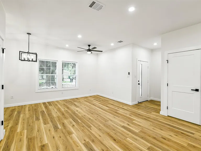 7486 Stanwick Dr #B — Photo 17