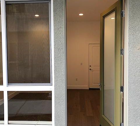 2nd image of 830 Marina Way S