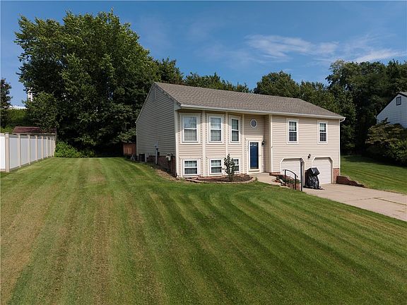 4th image of 406 S Point Ct