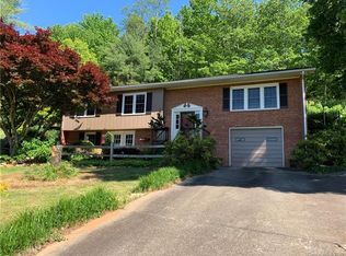 209 Sunset Dr, Marion, NC 28752