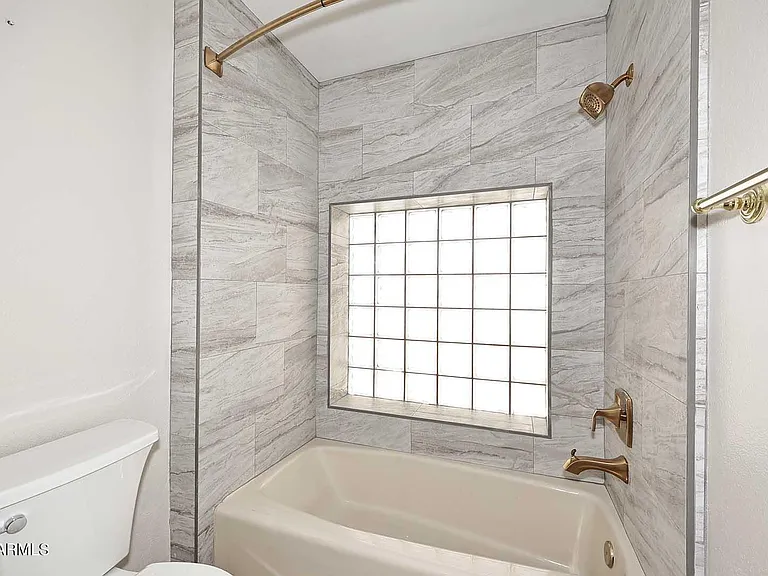 4111 N 87th Pl — Photo 30