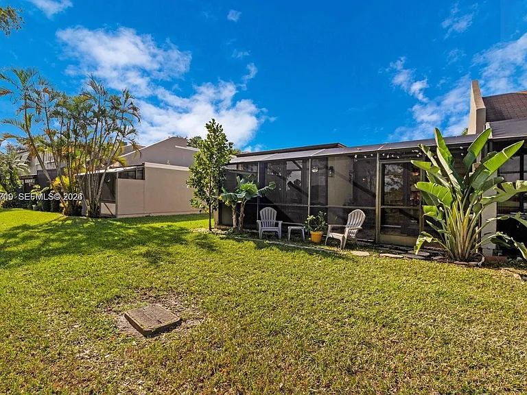 1411 W Fairway Rd #VILLA — Photo 20