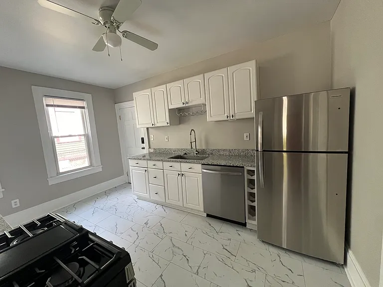 1008 Kenilworth Ave #1 — Photo 10