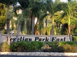 804 NE 26th Ave, Hallandale Beach, FL 33009