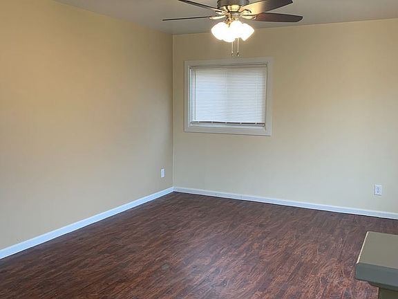4th image of 3929 Nassau Ct