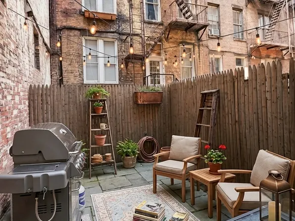 58 Leroy Street image 1 of 10