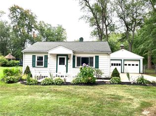 484 Parker St, Conneaut, OH 44030