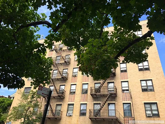 Rented by Sovereign Associates | media 15