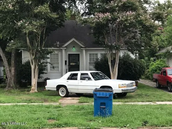 325 Maple Ave, Clarksdale, MS 38614