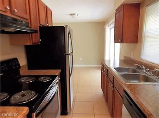903 Scott Ave, Sanford, FL 32771