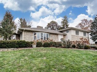 1990 Hampshire Rd, Columbus, OH 43221