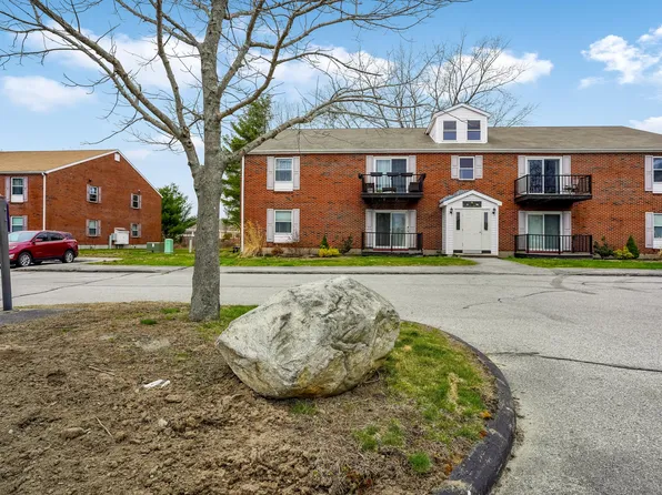 6 Academy Place #9, Saco, ME 04072