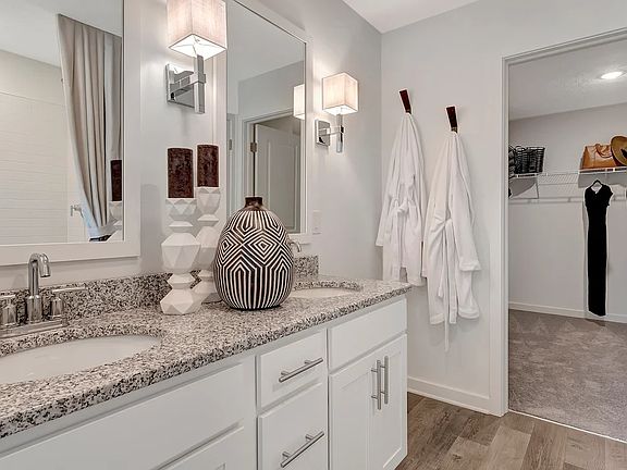 Owner s Bath