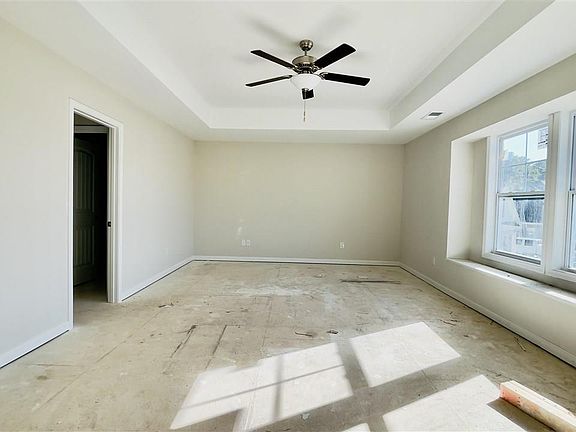 5th image of 600 Jacobean Ct Lot 6