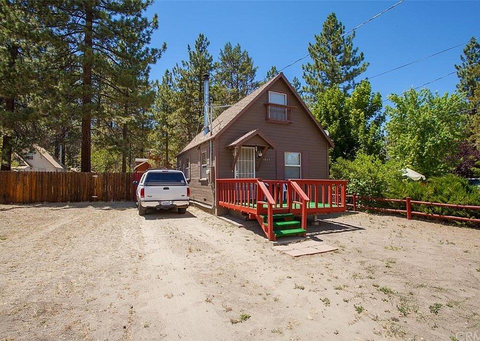 1st image of 1011 Greenway Dr