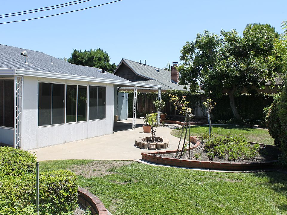 2nd image of 1805 Pitcairn Dr