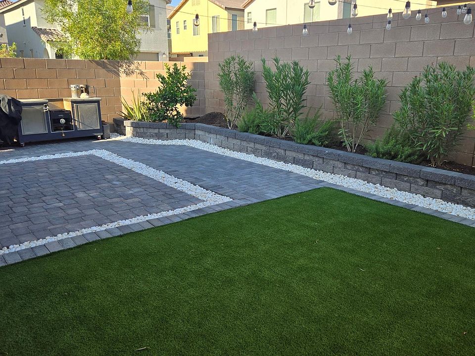 2nd image of 10565 Adobe Ranch St
