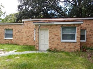 5811 Hollyhock Rd, Jacksonville, FL 32209