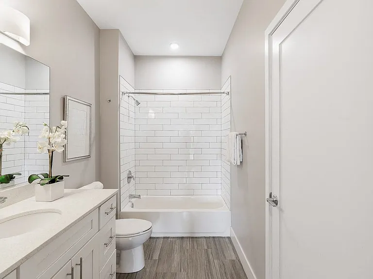 HIGHPOINT Barrington — Photo 21