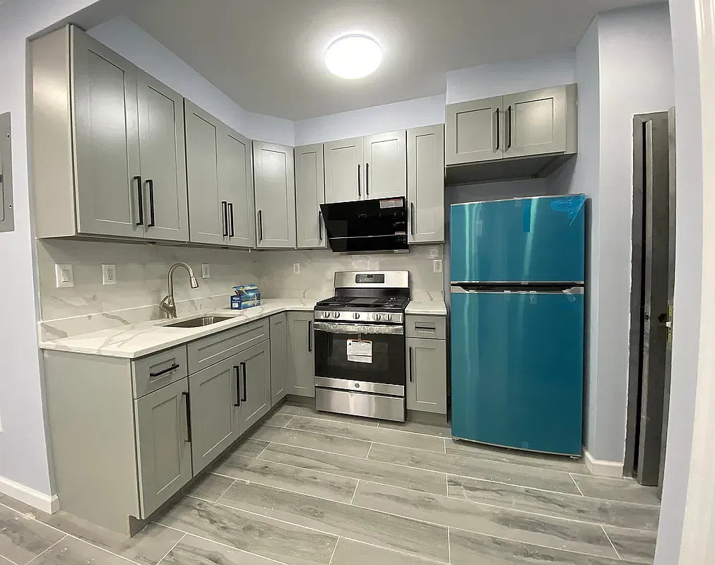 134 Bay 38th Street — Photo 2