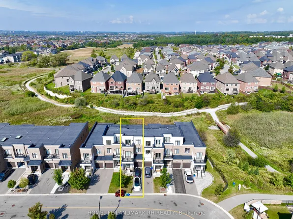 176 Elyse Ct, Aurora, ON L4G 2C9