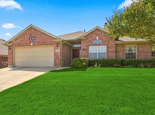 2806 Warwick Dr, Corinth, TX 76210