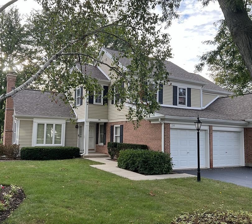 1st image of 296 Country Club Dr