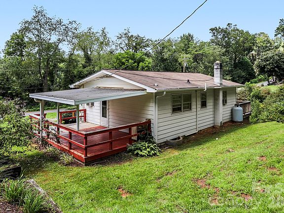 3rd image of 27 McGee Cir