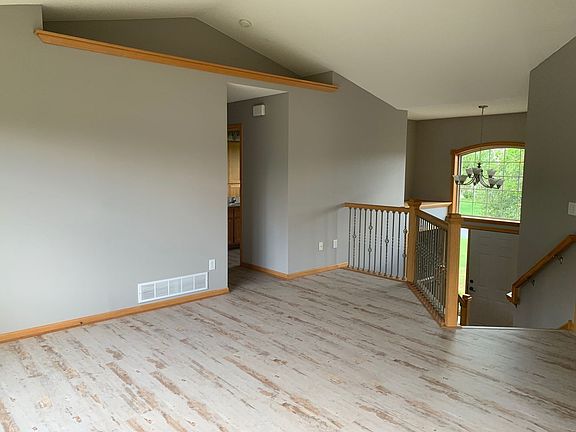 5th image of 1064 161st Ln NW