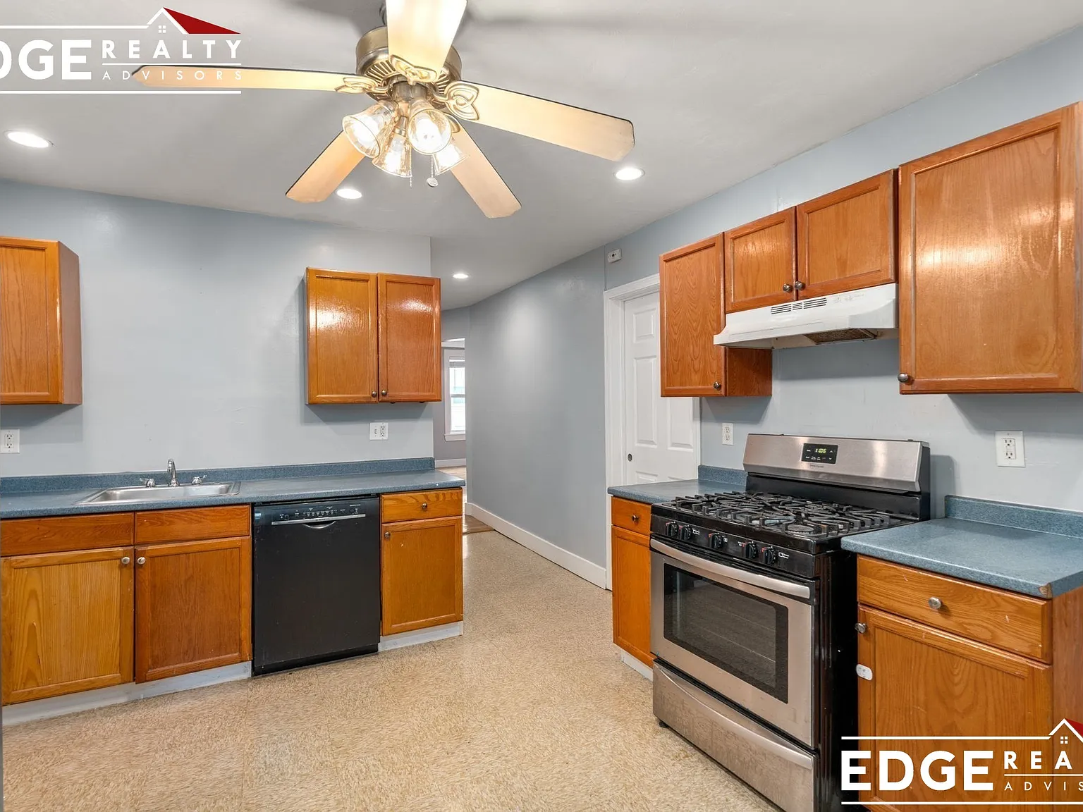 8 Haverford St — Photo 4