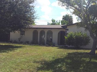323 SW Winnachee Dr, Stuart, FL 34994