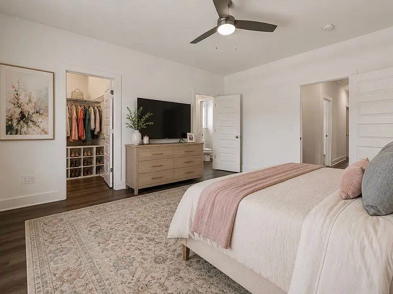 4210 Brevard Blvd — Photo 8