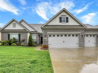 1334 Sunnybrook Ln, Greenwood, IN 46143