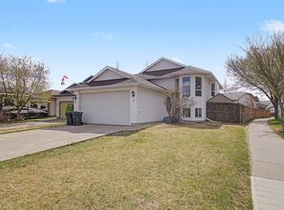 1 Deer Park Rd, Spruce Grove, AB T7X 3K2