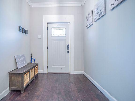 4th image of 615 Cottage Ave