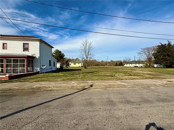 2nd image of 135 Witten Street