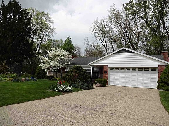 2nd image of 3506 Ashwood Ct