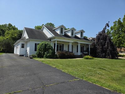 10381 Country Ln, Beach Park, IL, 60087