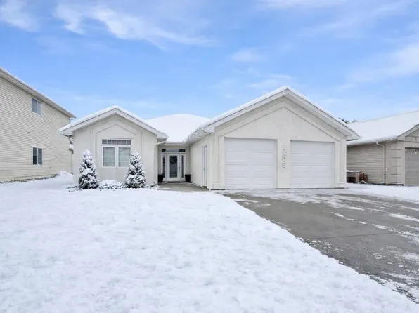 1405 31st Ave SE, Minot, ND 58701