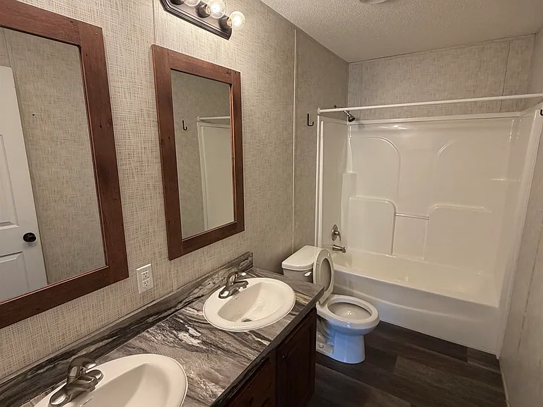 4024 N Monroe St #26 — Photo 12