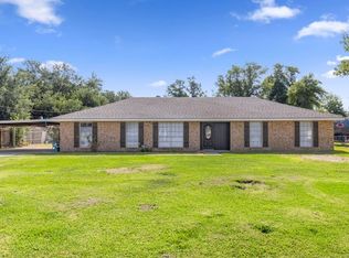 324 Cedar Ln, Lake Charles, LA 70611