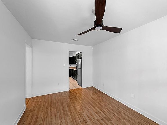 2nd image of 517-19 Bonnabel Blvd