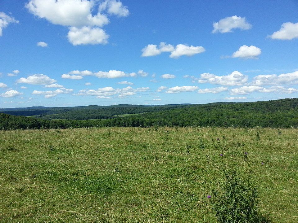 2nd image of 250 Eiklor Rd