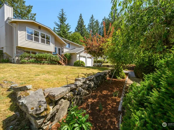 1052 Kenoyer Drive, Bellingham, WA 98229