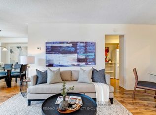 90 Ling Rd #404, Toronto, ON M1E4Y3