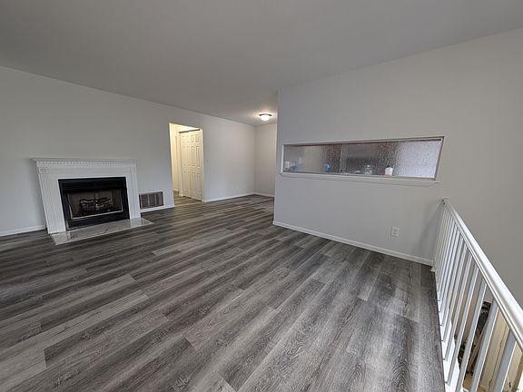 2nd image of 6863 Fillmore Dr